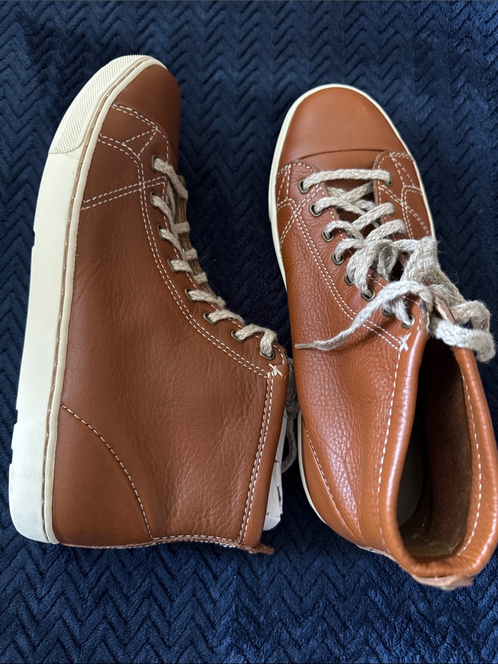 NWT! Rockport Men's Brown Leather High-Top Sneakers